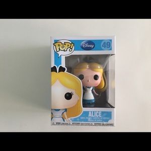 Alice vinyl figure